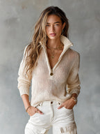 Andrea - Jersey elegante en beige, de manga larga, cuello con media cremallera, corte holgado y tejido transpirable.