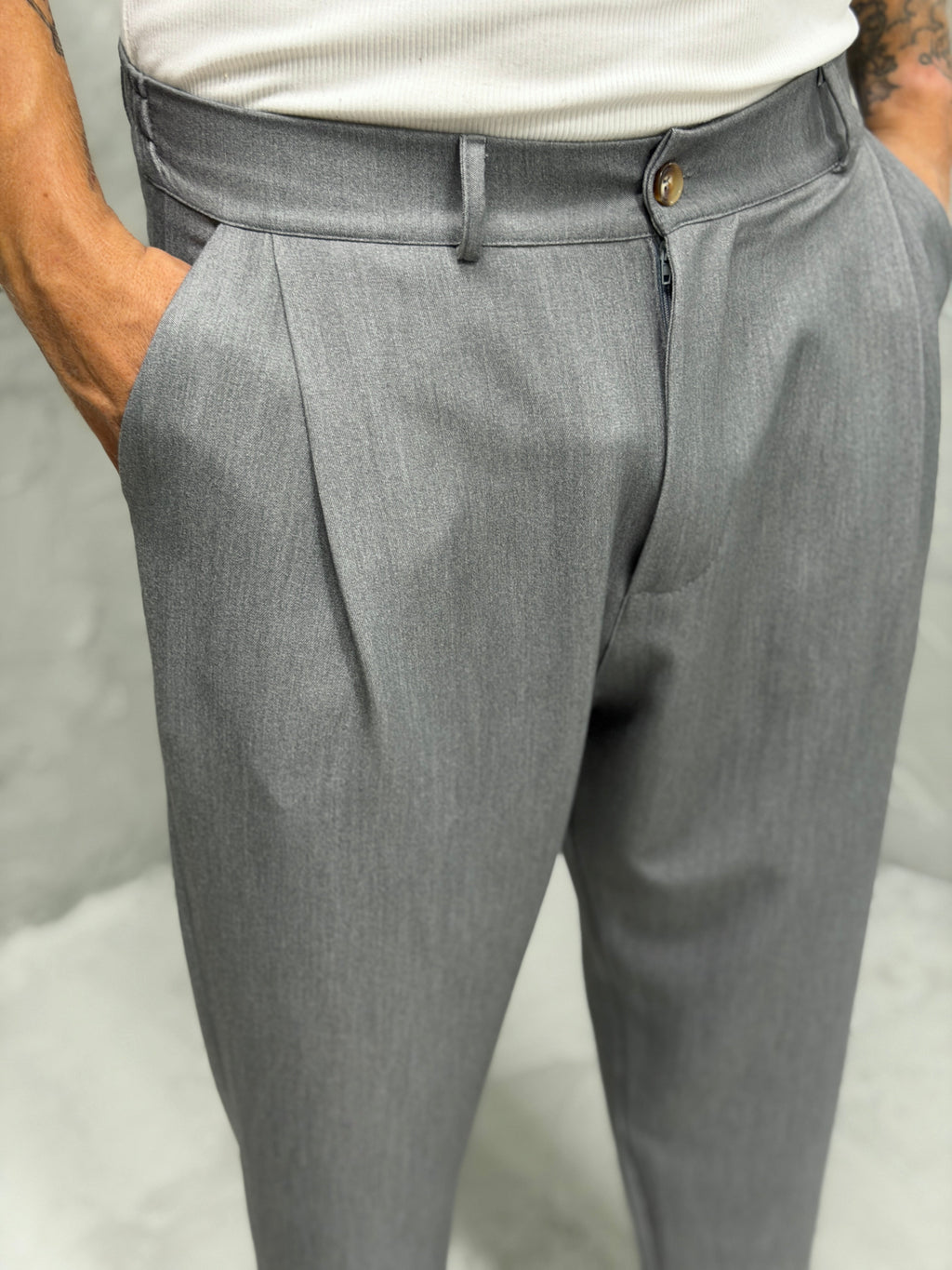 Pantalón MADRID con pinzas gris oscuro 5