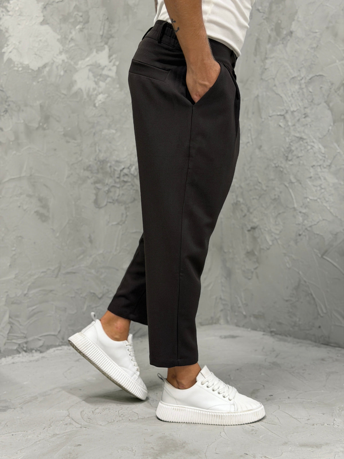 Pantalón MADRID con pinzas marrón oscuro 3