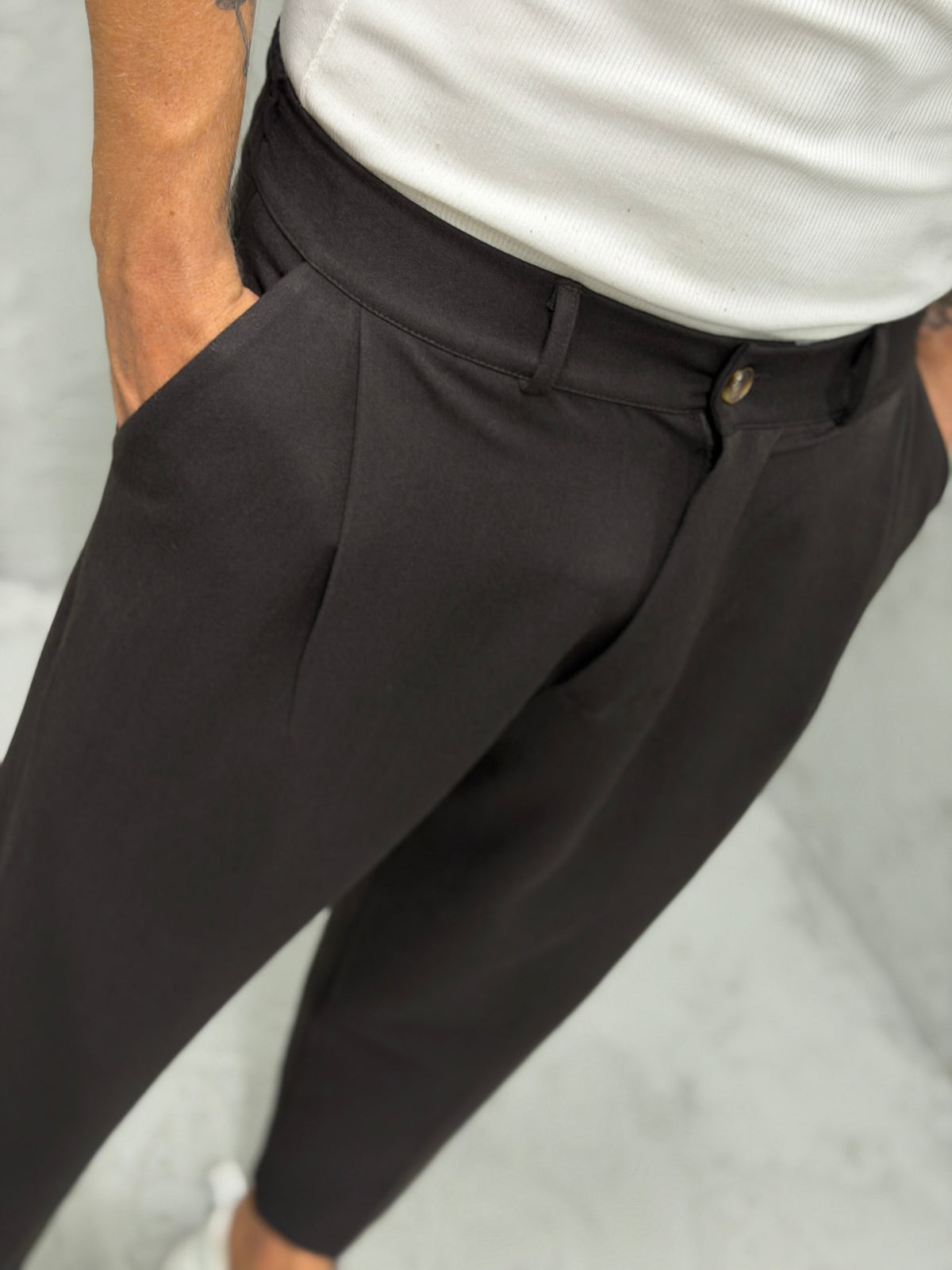 Pantalón MADRID con pinzas marrón oscuro 5