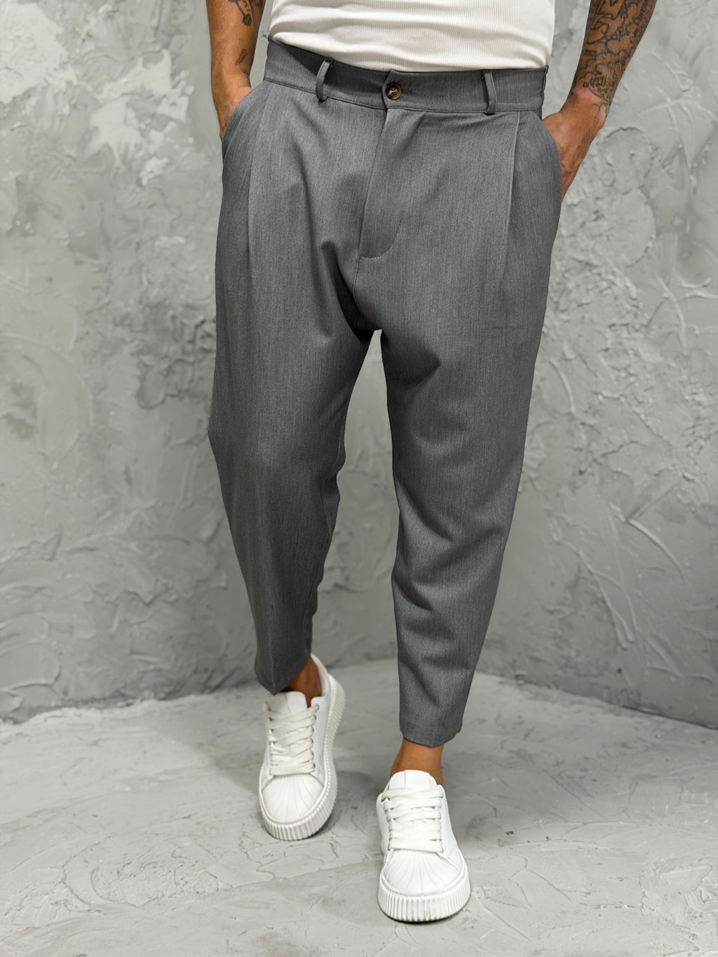 Pantalón MADRID con pinzas gris oscuro 2