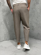 Pantalón MADRID con pinzas taupe 4