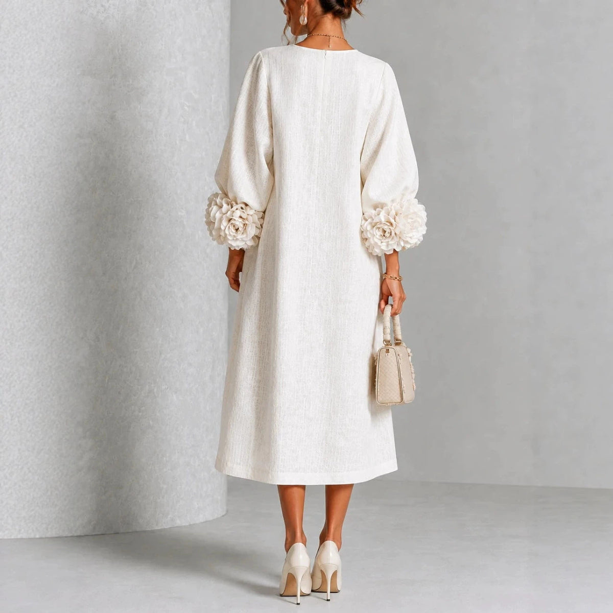 Maria - Vestido Theodosia con puños de rosetas y botones