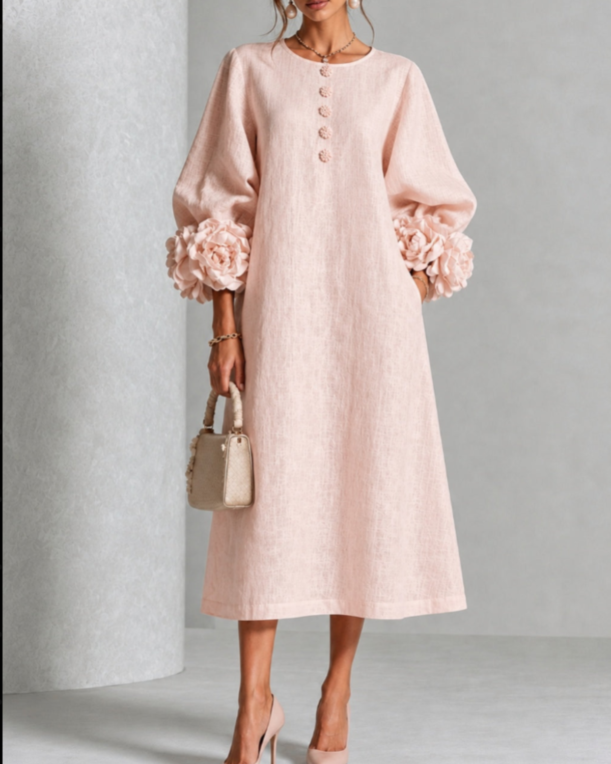 Maria - Vestido Theodosia con puños de rosetas y botones