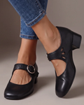 Mari Cruz | Zapato de salón con tira