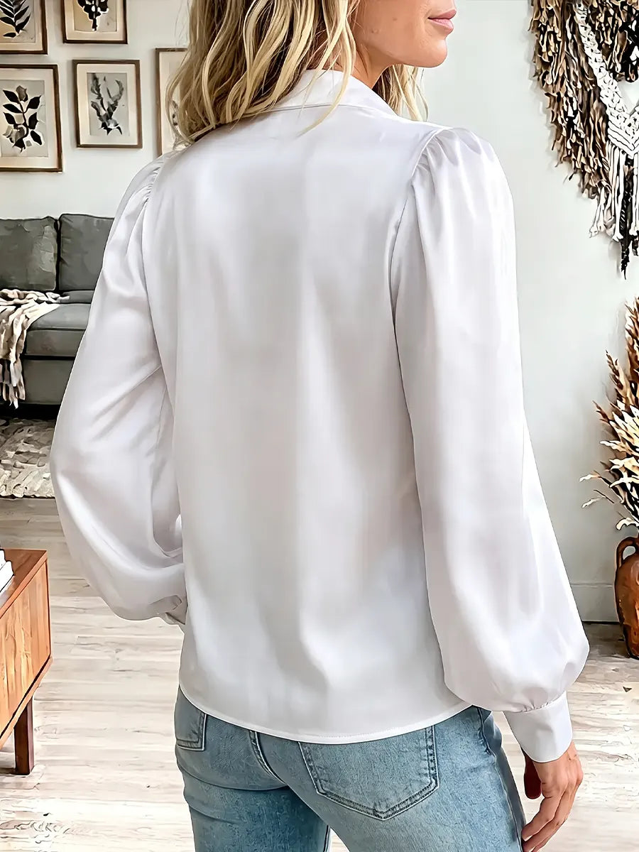 Camila – Camisa satinada con lentejuelas